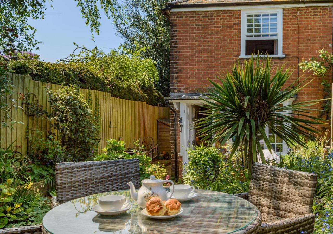 Tail End Cottage Rye Exterior photo